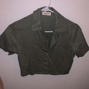 Button crop top